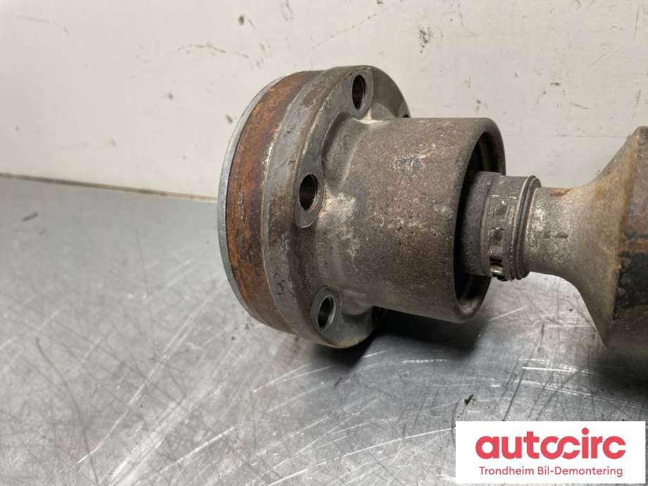 Mellomaksel fremre til Mercedes Vito/Viano 2010-2014 (Fase 2) (W639) (W639) (A6394103201|)