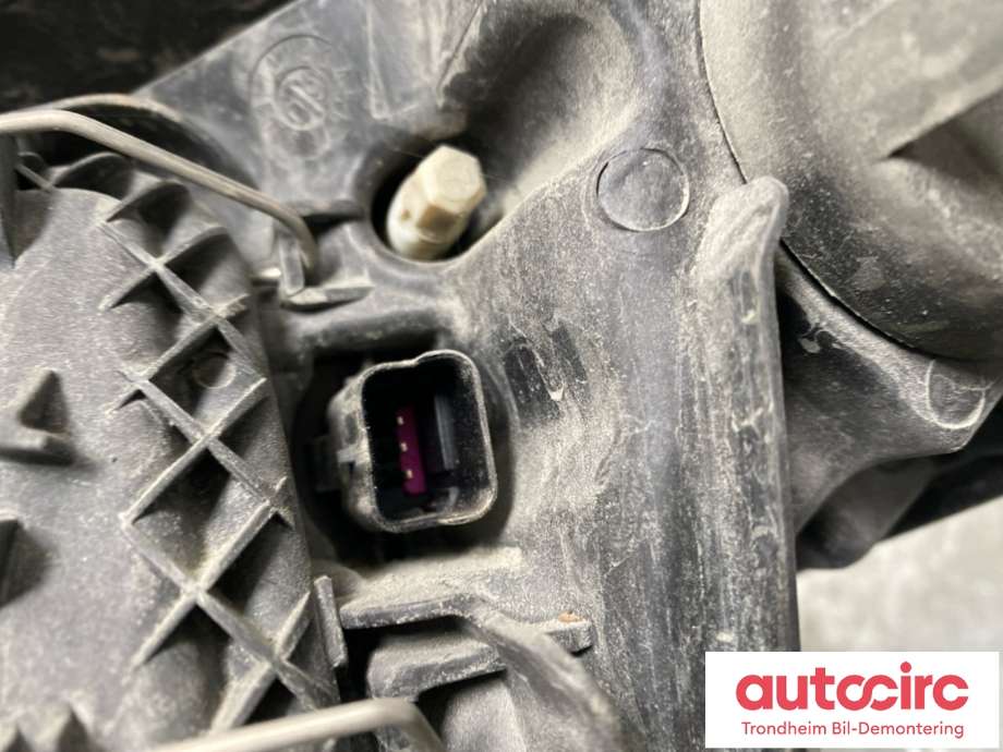 Frontlykt høyre halogen til Renault Megane 2009-2016 Type III  (260100017R|260100850R|260108719R)