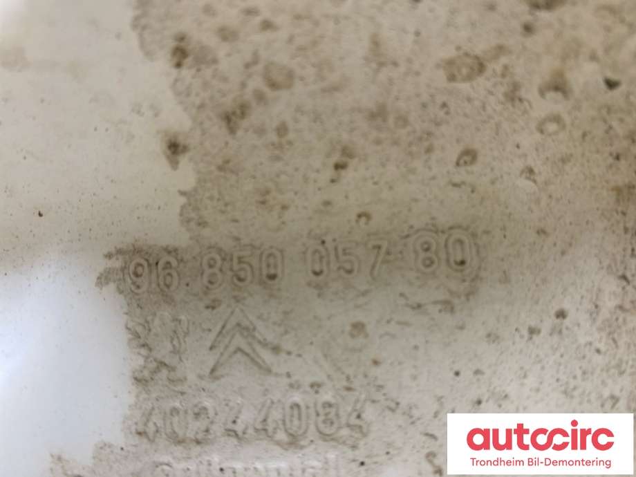 Spylertank til Peugeot 3008 2009-2016 (Type I)  (9685005780|6431N3|)