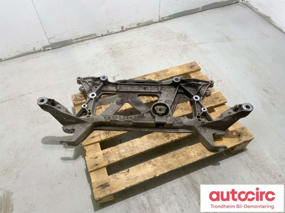 Travers foran hoved til Audi A3, 2016-2020 (Type III, Fase 2)  (5Q0 199 369 G)