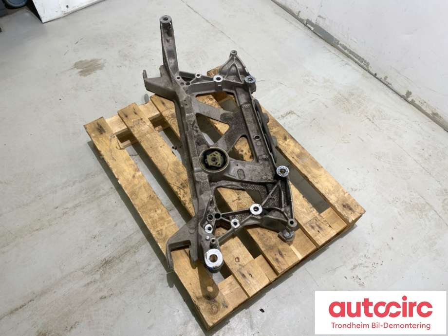 Travers foran hoved til Audi A3 2016-2020 (Type III, Fase 2)  (5Q0 199 369 G|3Q0 199 369 E|)