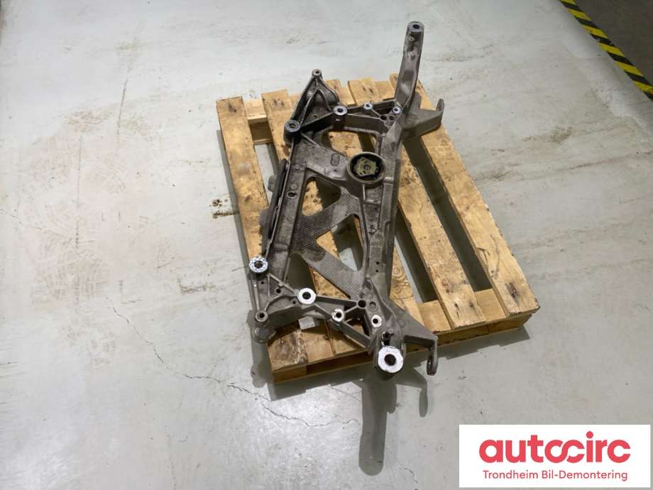 Travers foran hoved til Audi A3 2016-2020 (Type III, Fase 2)  (5Q0 199 369 G|3Q0 199 369 E|)