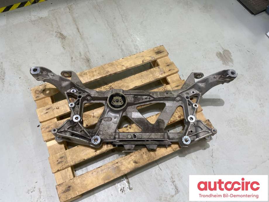 Travers foran hoved til Audi A3 2016-2020 (Type III, Fase 2)  (5Q0 199 369 G|3Q0 199 369 E|)