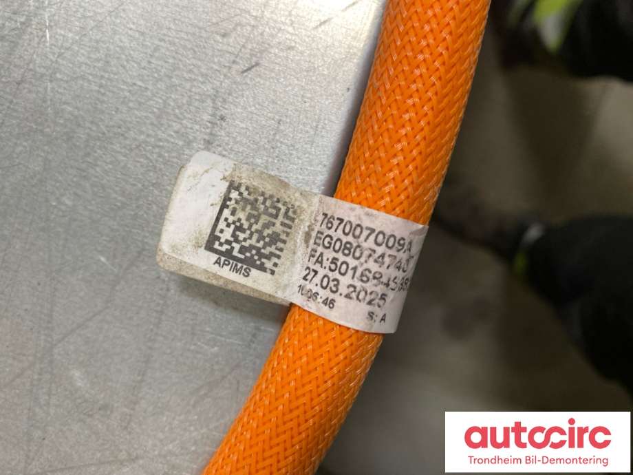 Batterilader inntak/luke til BMW iX 2021-->> (I20) (I20) (61 12 5 B39 424|61 29 5 A5C ED5|)