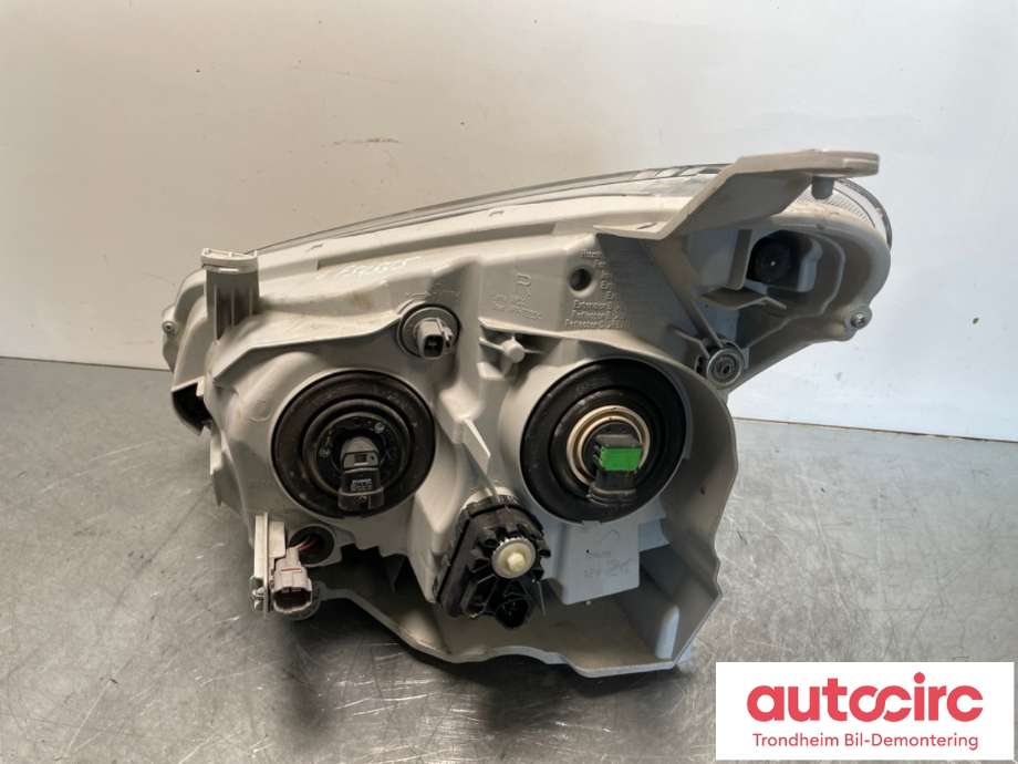 Frontlykt høyre halogen til Isuzu D-Max 2017-2020 (Type II, Fase 2) (8983646960|)