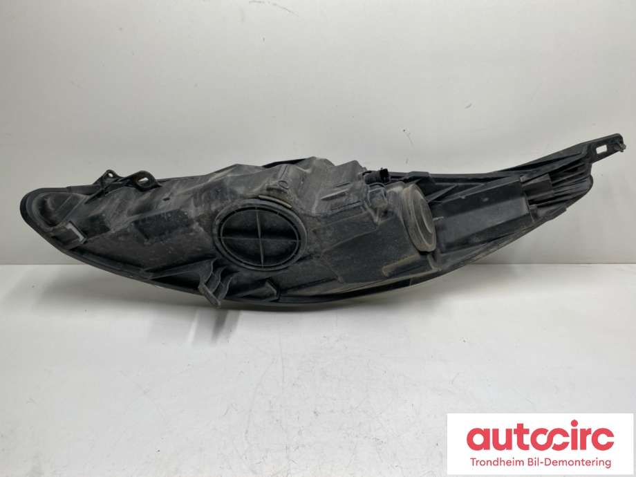 Frontlykt høyre halogen til Ford Fiesta 2008-2012 (Type VI, Fase 1)  (1740029|8A61-13W029-CH|)