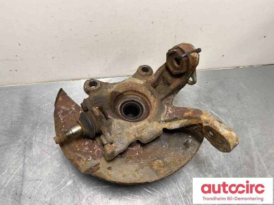 Hjulspindel høyre foran til VW Transporter / Caravelle 1990-2003 (T4) (T4) (701407258C|)