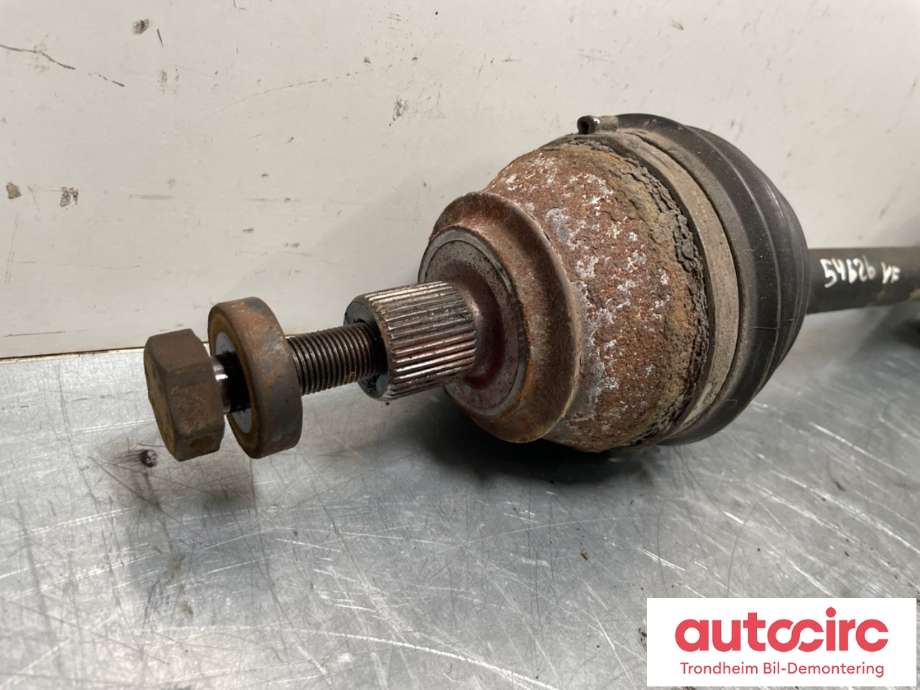 Drivaksel venstre foran, diesel/manuell til VW Transporter / Caravelle 1990-2003 (T4) (T4) (701407449BX|)
