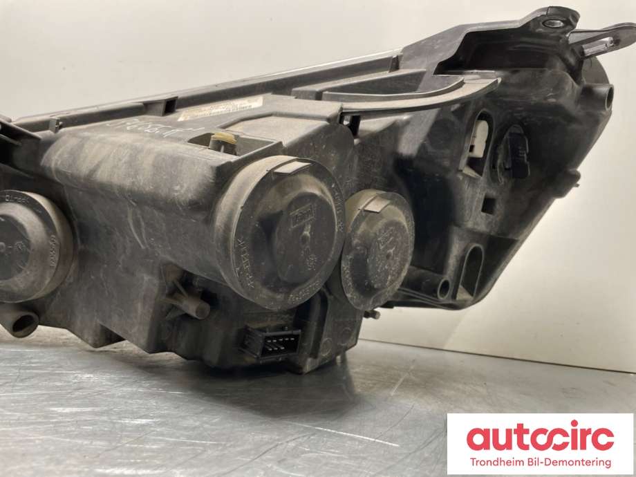 Frontlykt høyre halogen til Toyota Proace 2013-2016 (Type I)  (SU001A1266|)