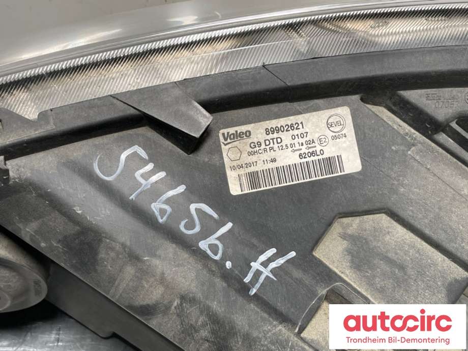 Frontlykt høyre halogen til Toyota Proace 2013-2016 (Type I)  (SU001A1266|)