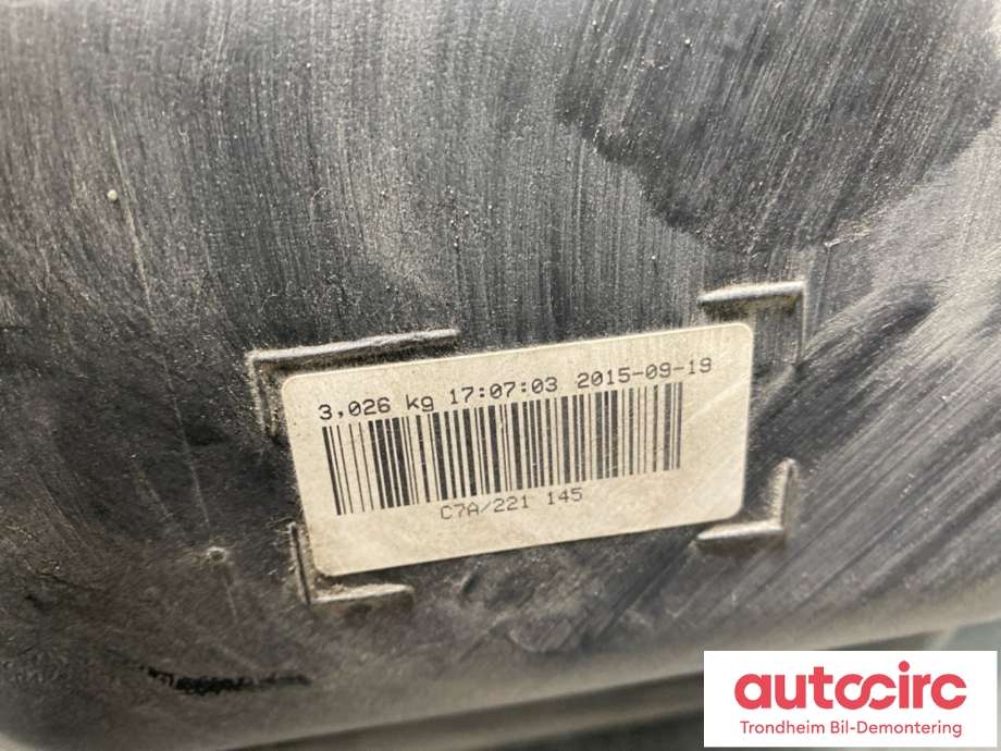 AdBlue tank til Audi A6, Allroad 2015-2019 (Type III, Fase 2) (C7) (C7) (4G0 131 879 C|4G0 131 879 F|)