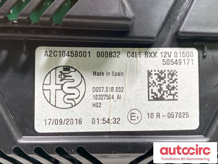 Instrumentpanel til Alfa Romeo Giulia 2016-->>  (ALFA ROMEO|A2C10459001|)
