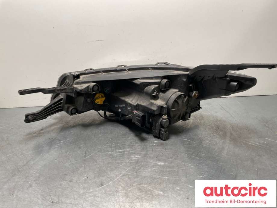 Frontlykt høyre halogen til MG ZS EV 2019-2021 (Type I, Fase 1) (NO PART ID|)