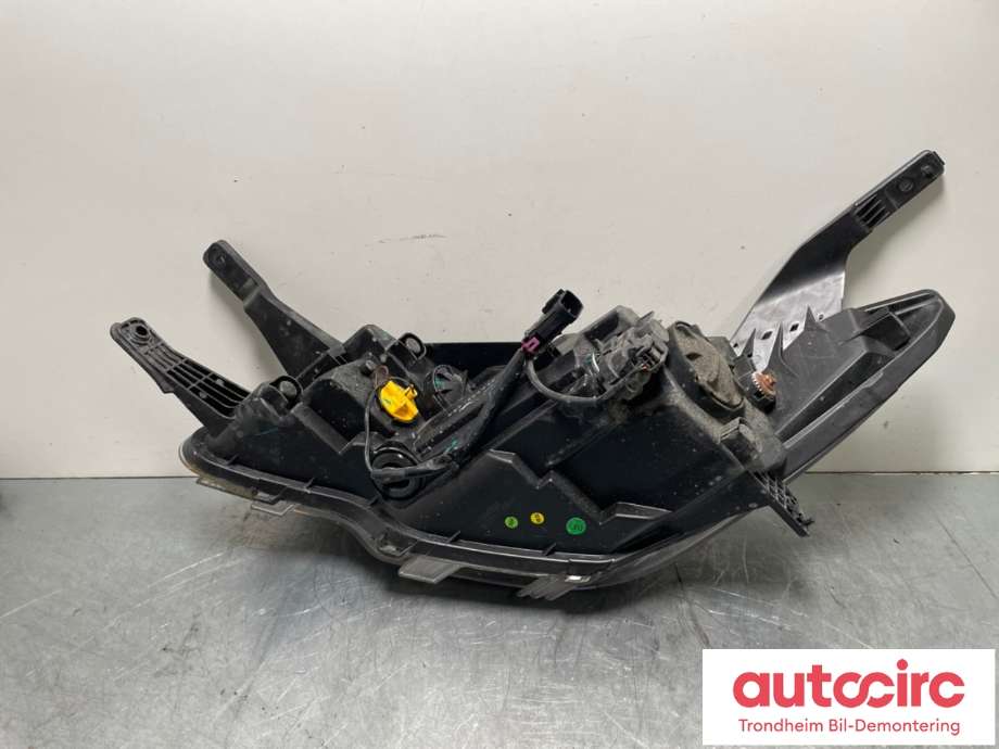 Frontlykt høyre halogen til MG ZS EV 2019-2021 (Type I, Fase 1) (NO PART ID|)