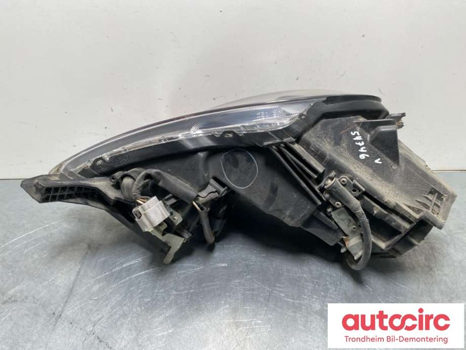 Frontlykt venstre halogen til Mitsubishi i-MiEV 2010-->> (8301B309|)
