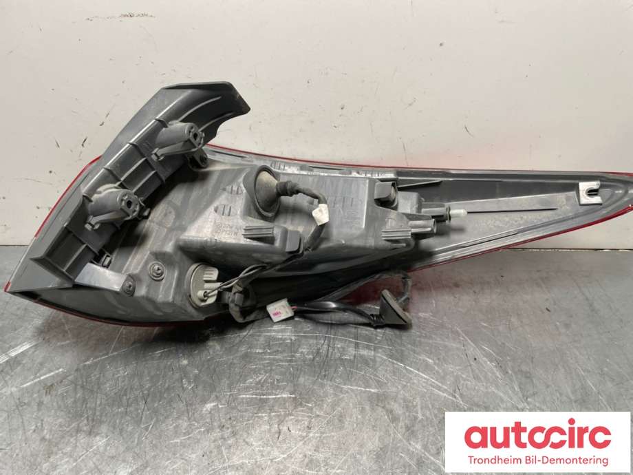 Baklykt venstre ytre til Hyundai i40 2012-2017 (92401-3Z000|)