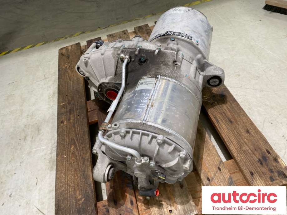 Motor elbil foran til Mercedes B-Klasse, electric drive 2014-2018 (W242) (W242) (A2423403401|A2423403801| A2423404201|)