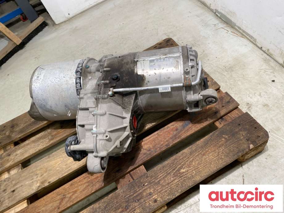 Motor elbil foran til Mercedes B-Klasse, electric drive 2014-2018 (W242) (W242) (A2423403401|A2423403801| A2423404201|)