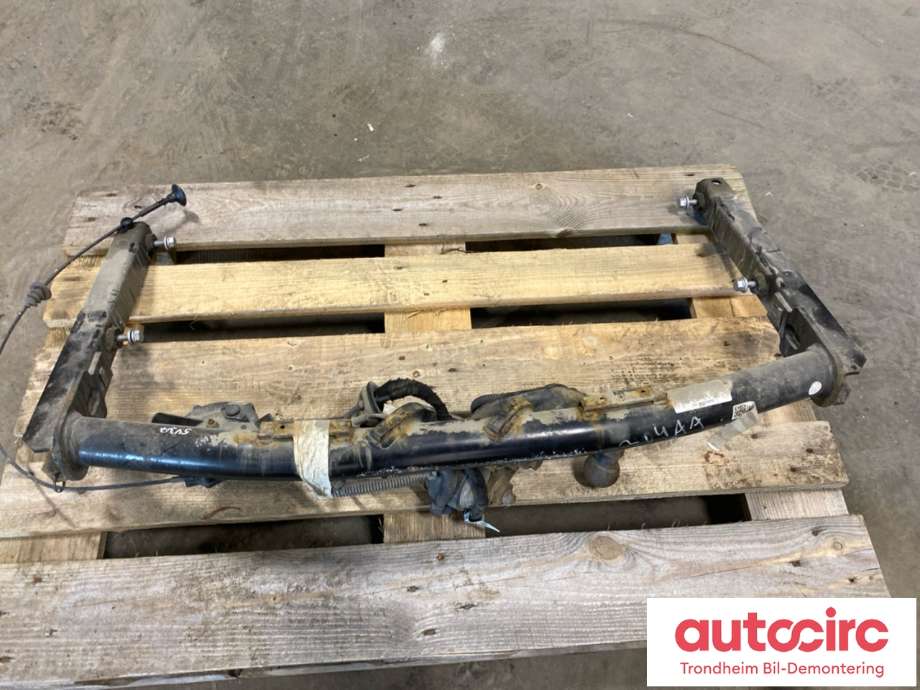 Hengerfeste til Audi A6, Allroad, 2015-2019 (Type III, Fase 2) (C7) (C7) (4G0 800 491 AA)