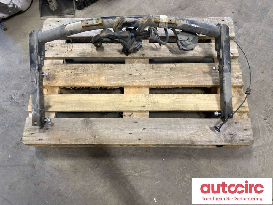 Hengerfeste til Audi A6, Allroad 2015-2019 (Type III, Fase 2) (C7) (C7) (4G0 800 491 AA|)