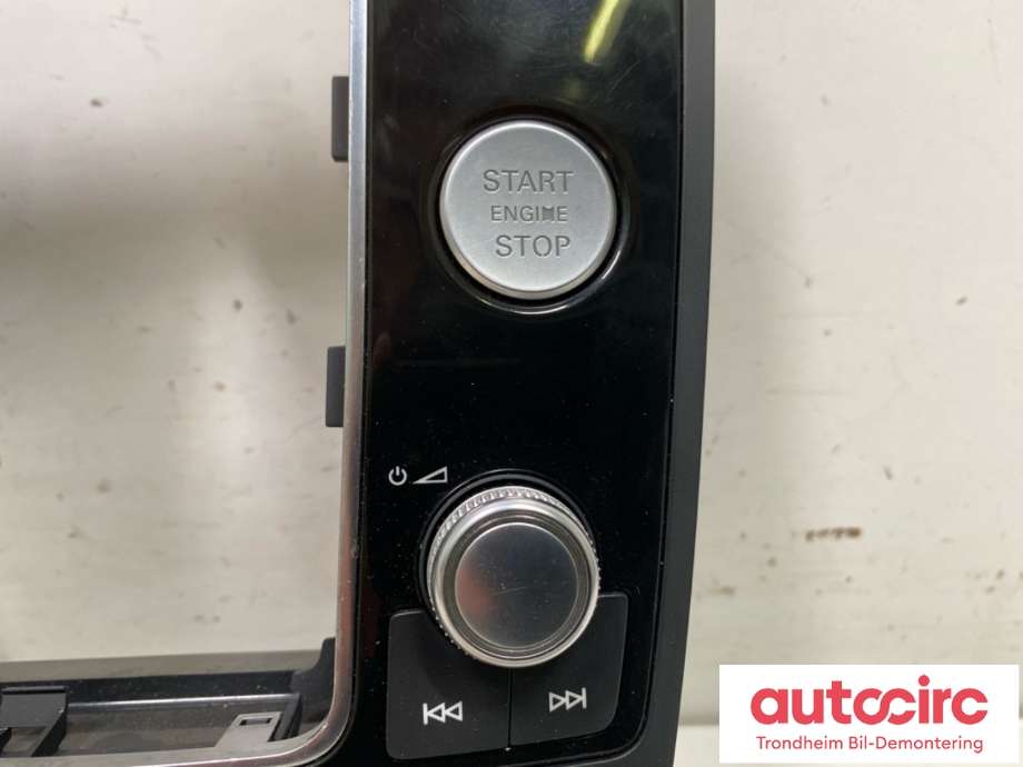 Bilstereo betjeningspanel til Audi A6 2011-2014 (Type IV, Fase 1) (C7) (C7) (AUDI|4G1919610B|)