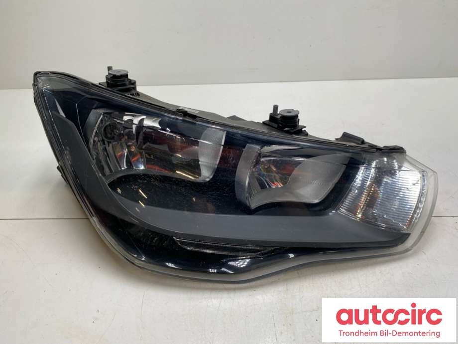 Frontlykt høyre halogen til Audi A1 2010-2014 (Type I, Fase 1) (8X0941004|)