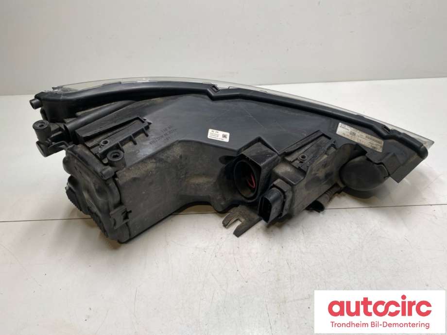 Frontlykt venstre halogen til Audi A1 2010-2014 (Type I, Fase 1)  (8X0941003|)