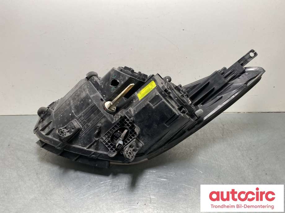 Frontlykt høyre xenon til Hyundai i40 2012-2017 (REDUSERT PRIS|92104 3Z330|)