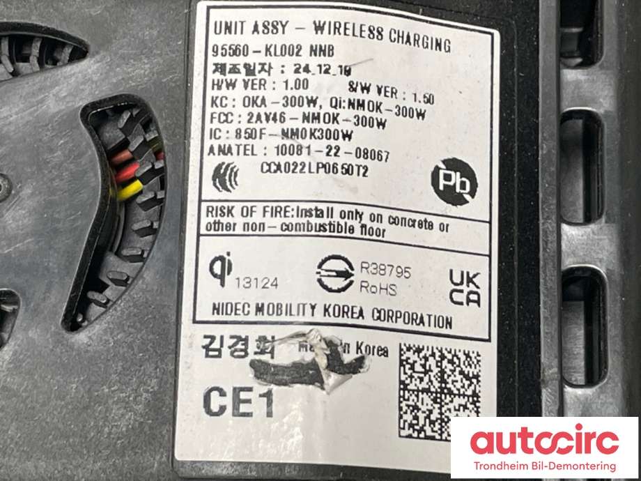 Dashbord trådløs mobillader til Hyundai Ioniq 6 2023-->>  (95560-KL002|95560-KL001NNB|)