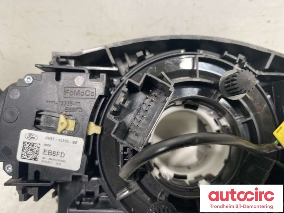 Bryter combi til Ford Kuga 2013-2019  (FORD/FOMOCO|1872834|CV6T-13335-BE|)