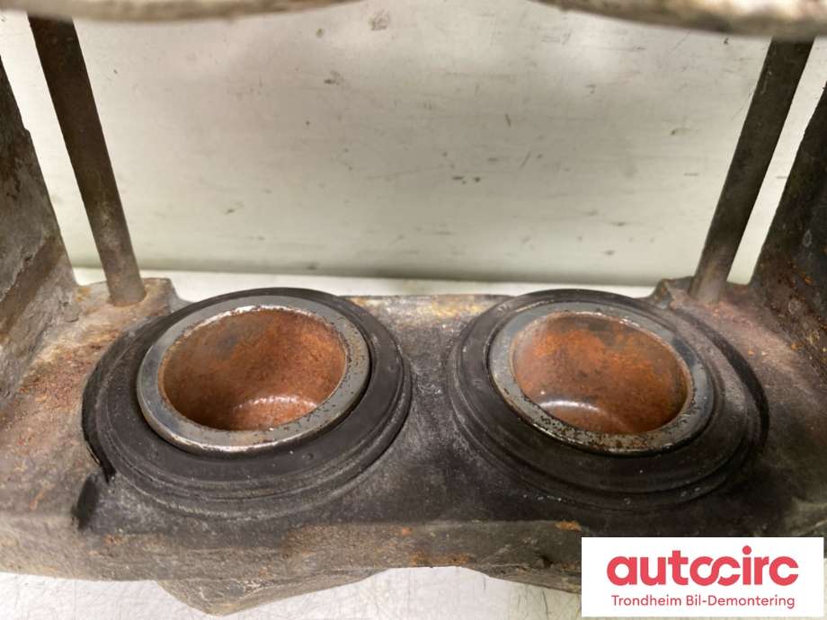 Bremsecaliper venstre foran til Toyota Hilux 2006-2011 (477500K180|)