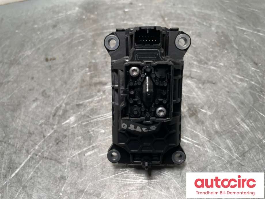 Girstang/girvelger automat til Volvo XC40 2018-2024  (32240670|P32240670|)