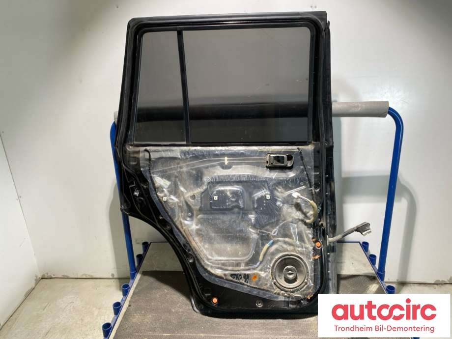 Dør venstre bak til Nissan Patrol 1998-2004 (Fase 1) (Y61) (Y61) (H2101VB000|H2101VB200|)