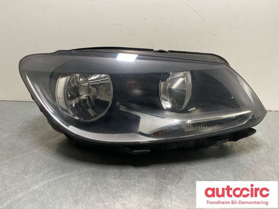Frontlykt høyre halogen til VW Caddy, 2010-2015 (Type III, Fase 2)  (1T1 941 006 H)