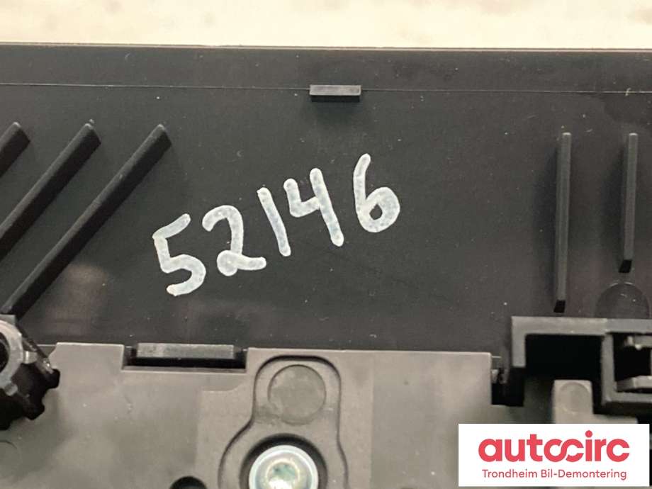 Bilstereo betjeningspanel til Ford Kuga 2013-2019 (2017169|CJ5T18K811HK|)