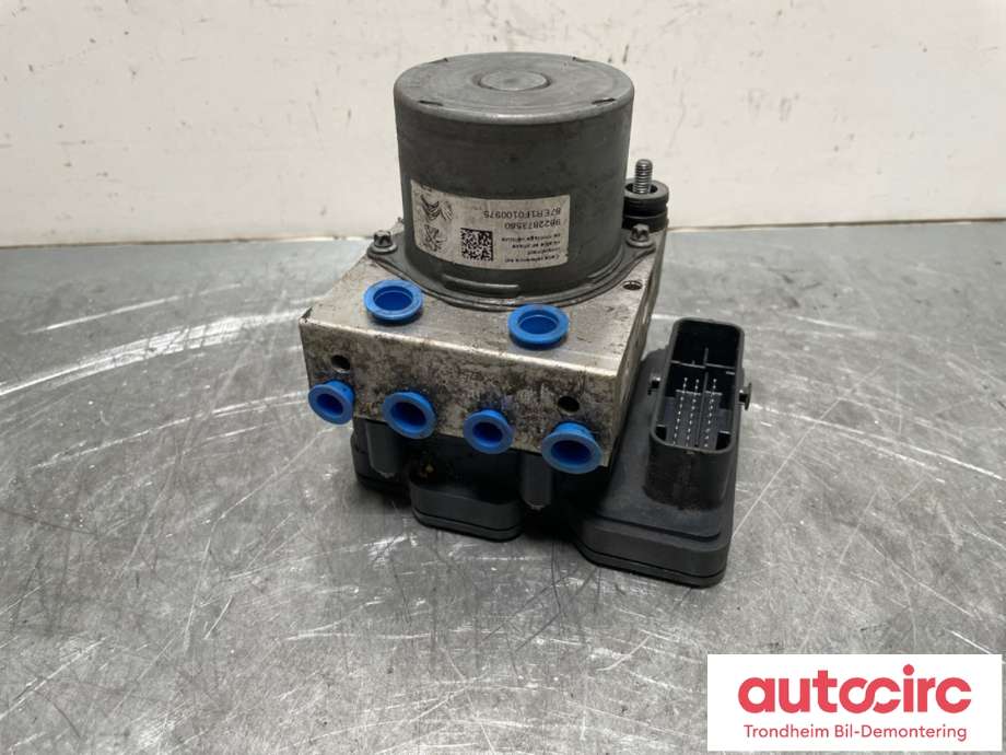 ABS sentral til Peugeot Partner, 2015-2019 (Type II, Fase 2)  (9822873580)