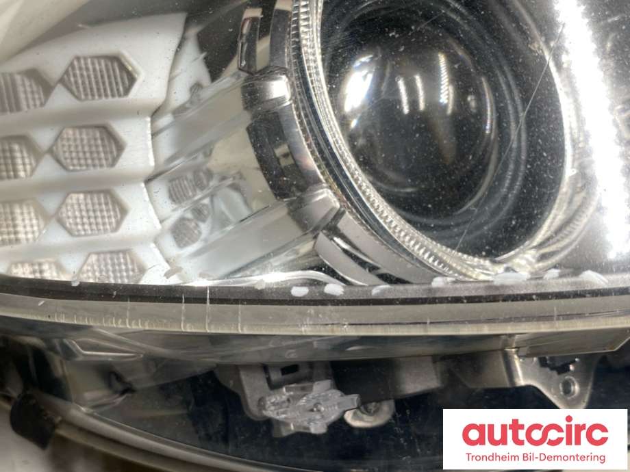 Frontlykt høyre xenon til BMW 5-Serie 2010-2017 (F10/F11) (F10/F11) (63 11 7 271 912|)