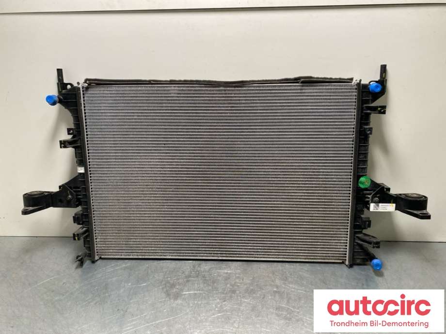 Radiator (automat gir) til Zeekr X 2025-->> (6608085773|P6608085773|)
