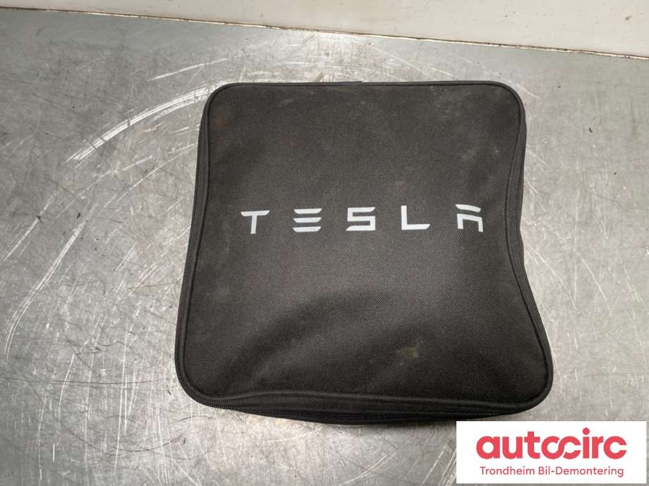 Batterilader kabel til Tesla Model 3 2018-2023 (Fase 1) (NØDLADER|1121254-00-D|)