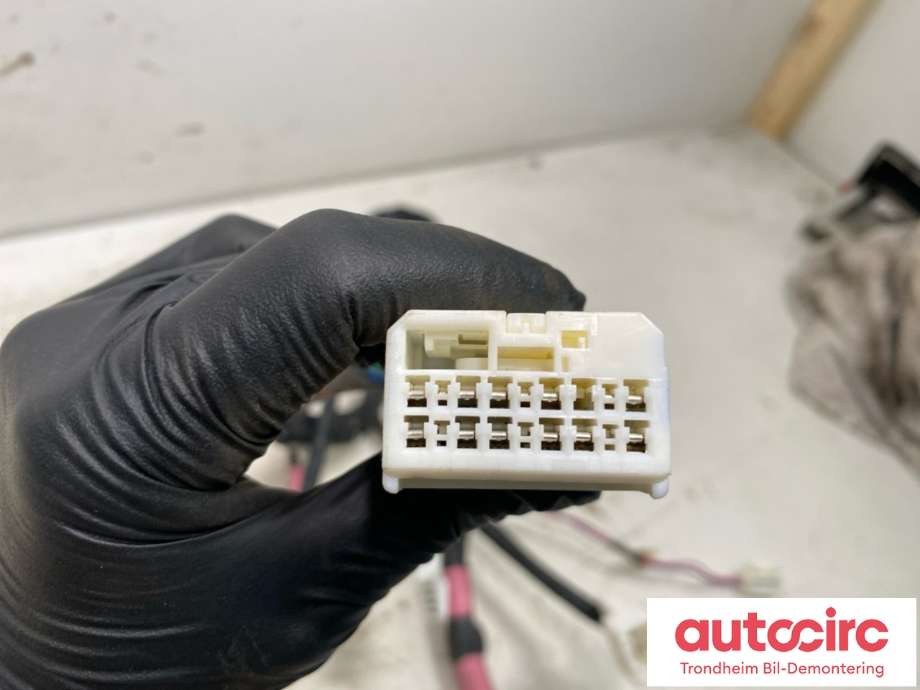 Ledningsnett til Toyota RAV4 2009-2013 (Type III, Fase 2) (8215242A01|)