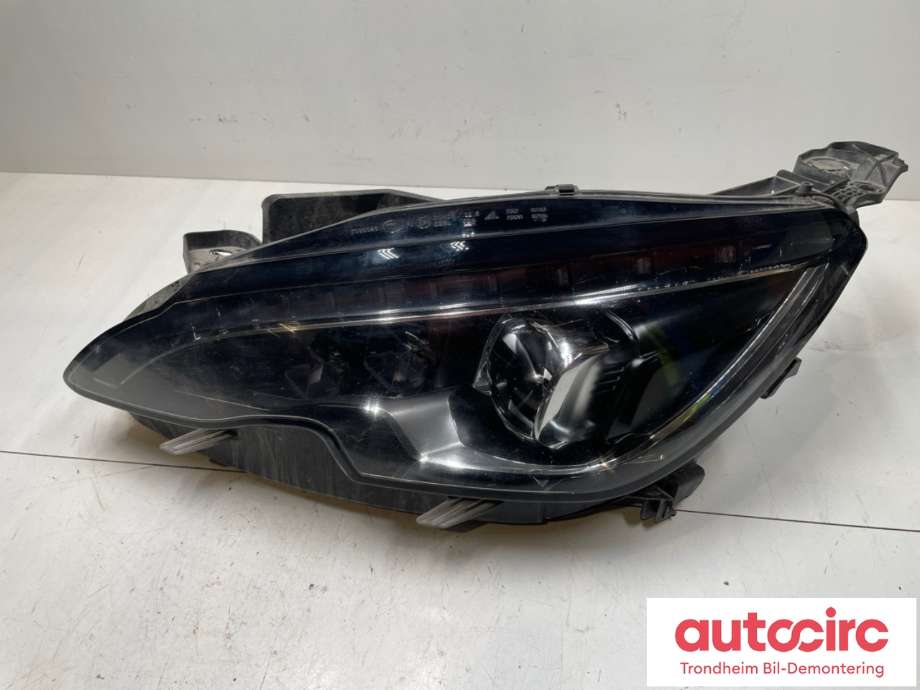 Frontlykt venstre full-LED til Peugeot 308 2013-2021 (Type II)  (9677832480|)