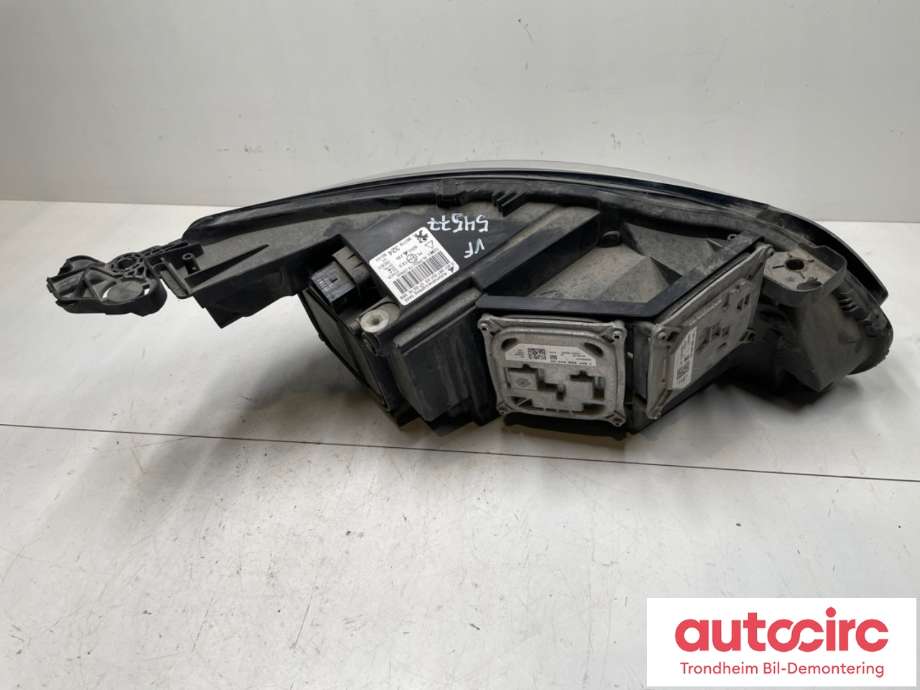 Frontlykt venstre full-LED til Peugeot 308 2013-2021 (Type II)  (9677832480|)
