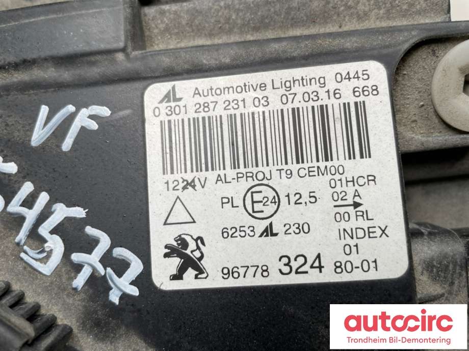 Frontlykt venstre full-LED til Peugeot 308 2013-2021 (Type II)  (9677832480|)