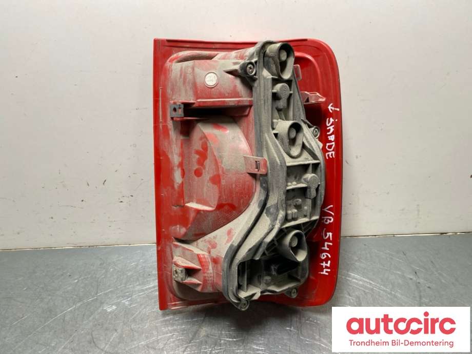 Baklykt venstre til VW Amarok 2010-2016 (Type I, Fase 1) (2H1945095C|2H1945095G|)