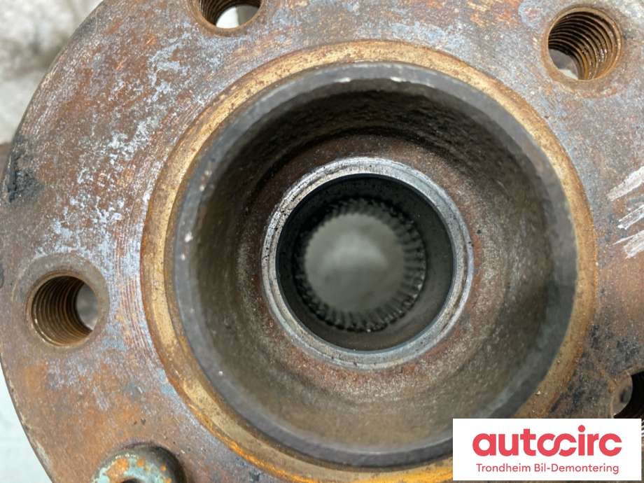 Hjulspindel høyre foran til VW Transporter / Caravelle 1990-2003 (T4) (T4) (7D0 407 258 A|)