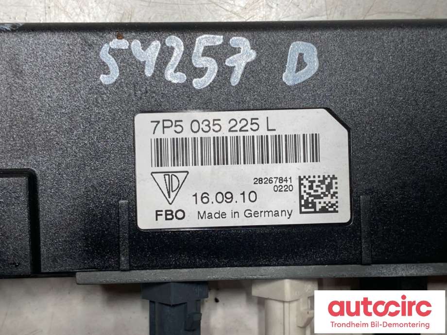 Antenne forsterker til Porsche Cayenne 2010-2017 (92A) (92A) (7P5035225L|958 647 312 00|958 647 312 01)