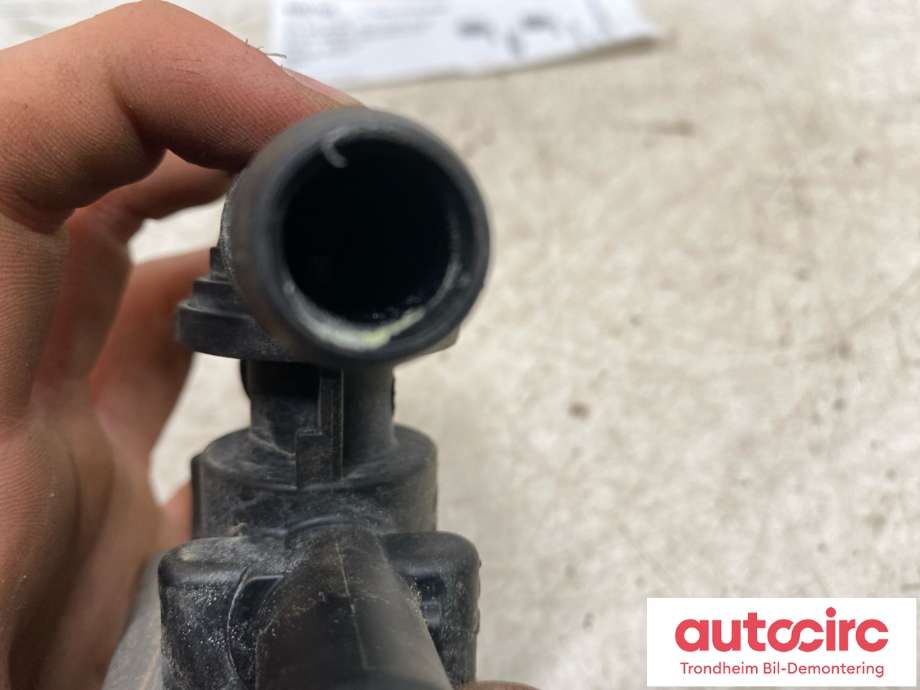 Ventil vann til Volvo XC90 2015-2025 (Type II) (31461924|88886038596|)