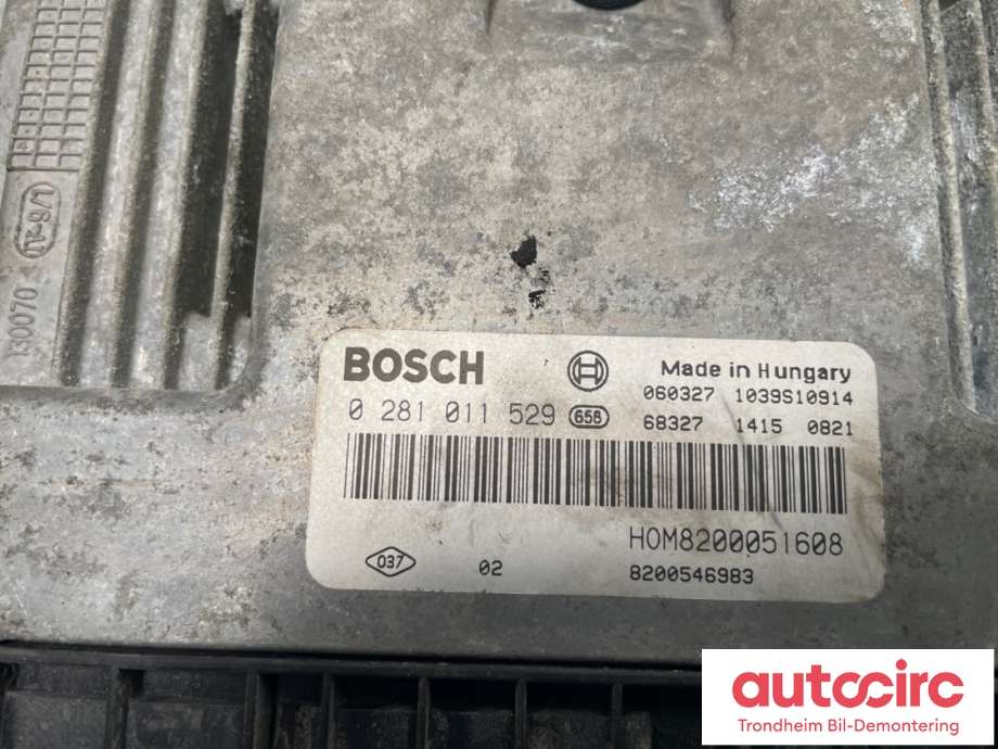 Styreenhet motor til Opel Vivaro A 2006-2014  (8200546983|93857998|93861375)