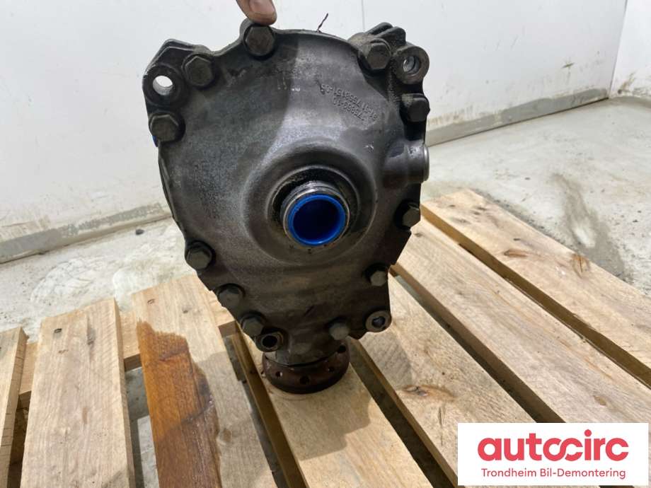 Kardang klokke foran til BMW X5 2007-2013 (E70) (E70) (UTV: 3,15|31 50 8 635 860|)