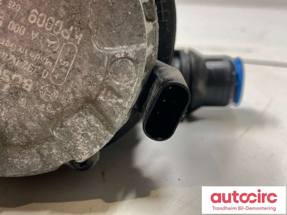 Sirkulasjonspumpe til Mercedes EQC 2019-->>  (A0005002686|)